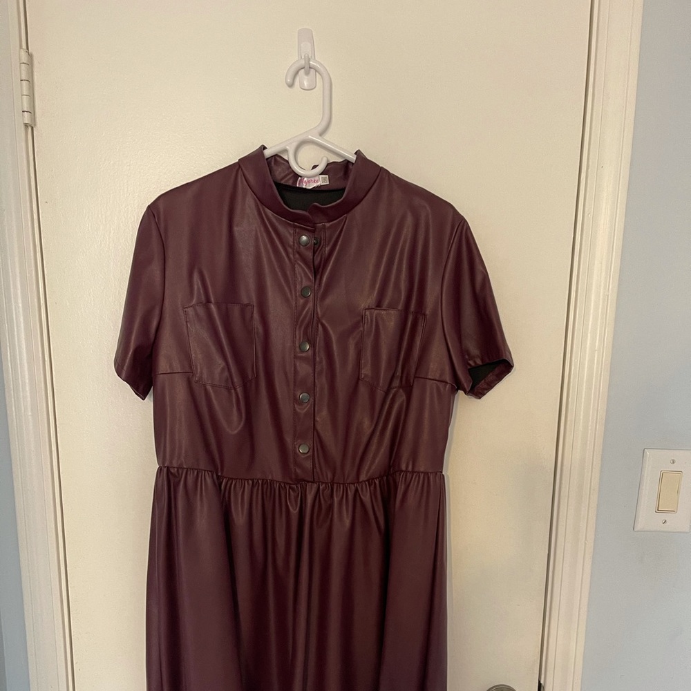 Dress - Picture 2 of 4